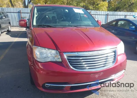 2014 Chrysler Town & Country Touring from USA, damaged, VIN 2C4RC1BG5ER434023